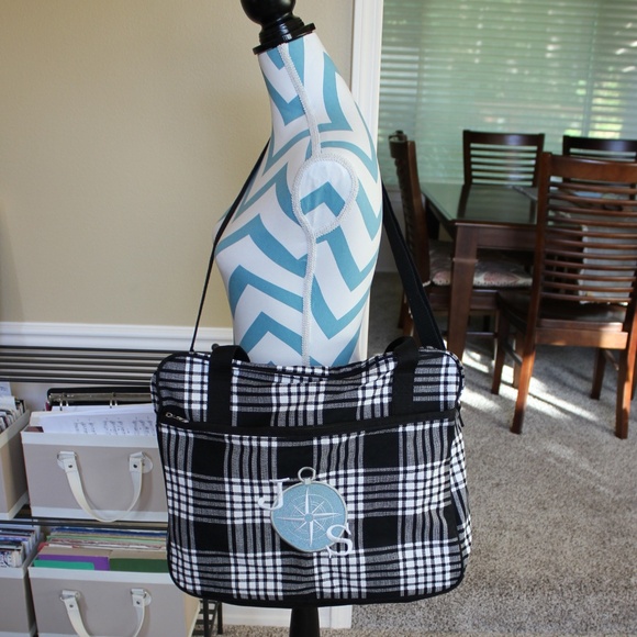 Away for the Weekender Travel Bag - Picture 1 of 12